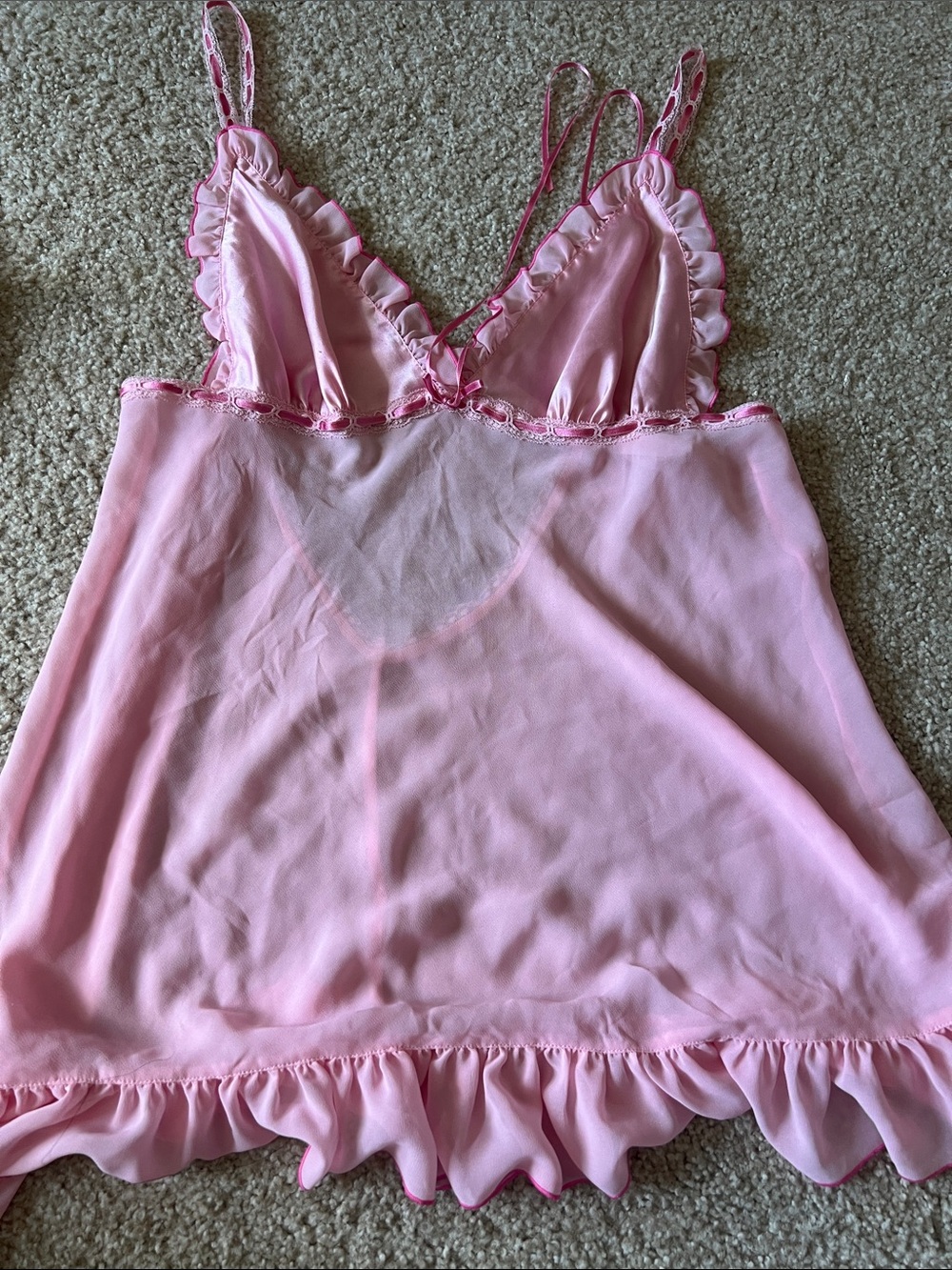 Vintage 2000s VS Women's Pink Ruffle Trim Chemise Slip